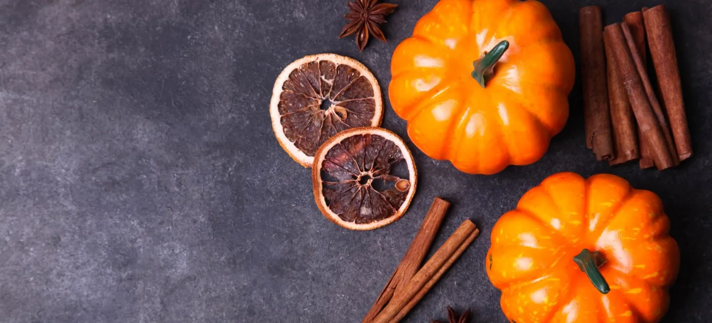 Halloweeni vacsora: tökök, ceyloni fahéj, csillagánizs és szárított narancs